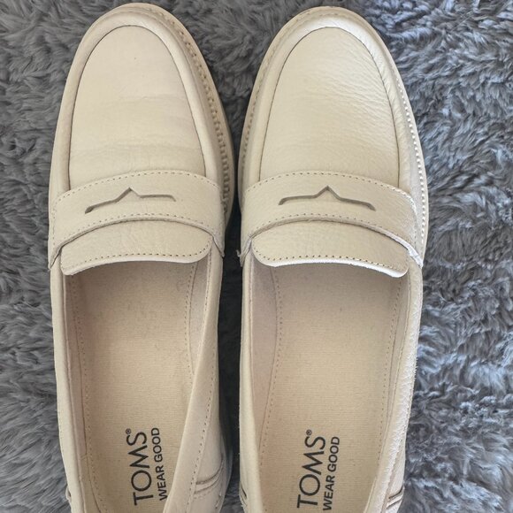 Toms Shoes - TOMS Cara Leather Lug Sole Penny Loafers Cream Beige Size 8